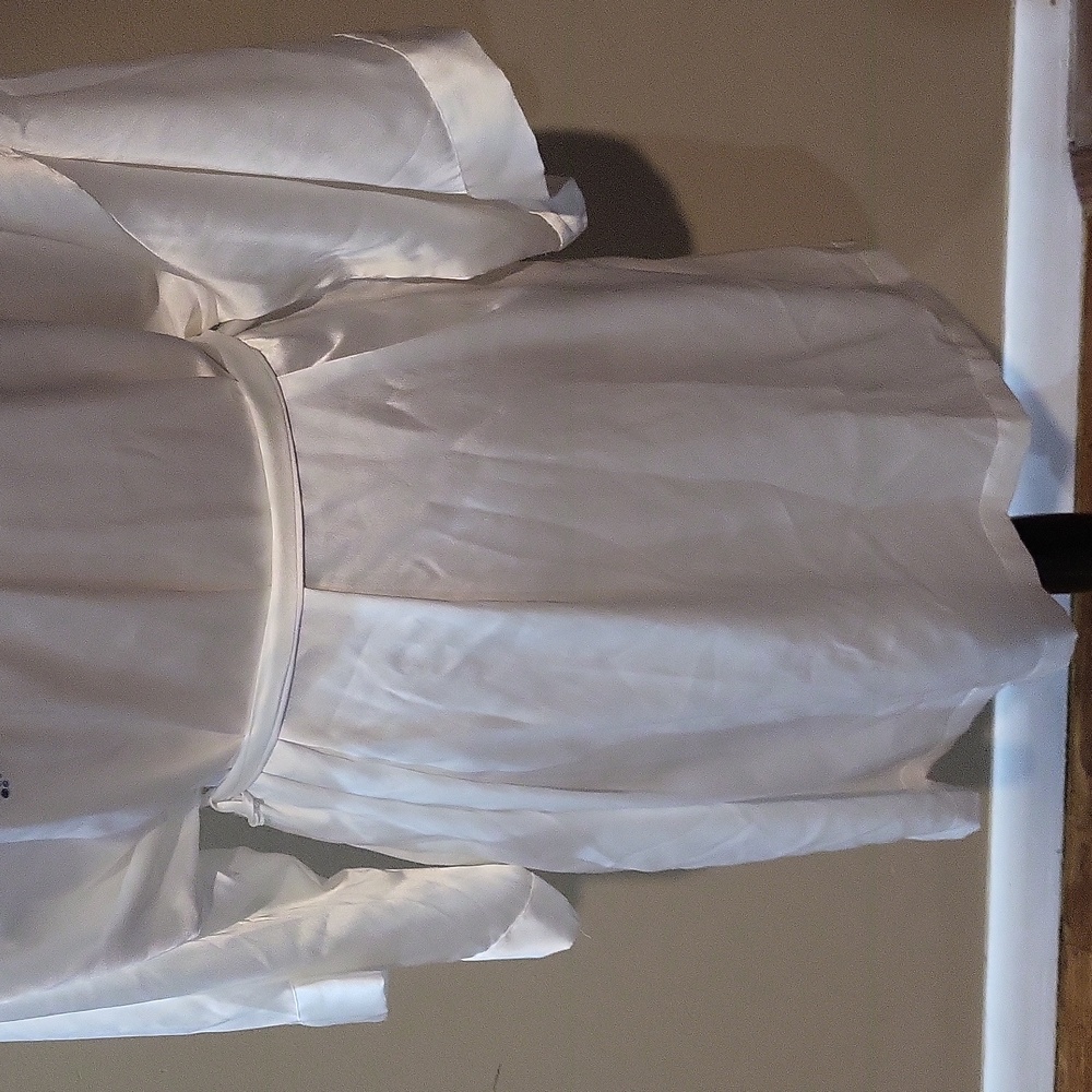 Victoria's Secret Bride Silk Robe - Picture 4 of 14